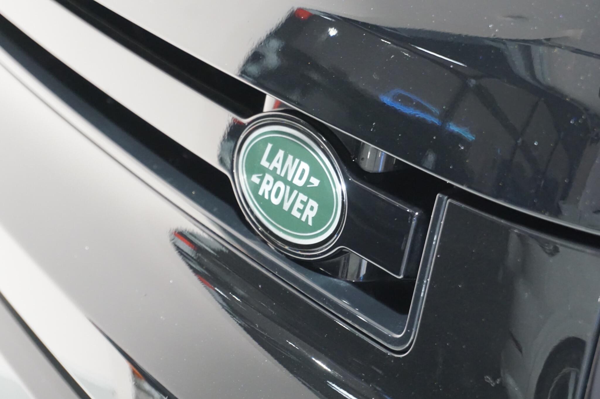 Land Rover Defender 90 3.0 D250 MHEV X-Dynamic HSE SUV 3dr Diesel Auto 4WD Euro 6 (s/s) (250 ps)